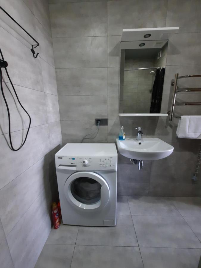 Sky Apartment Virmenska Kiev Exterior foto