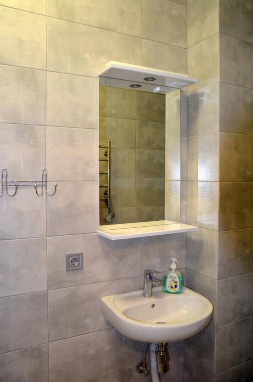 Sky Apartment Virmenska Kiev Exterior foto