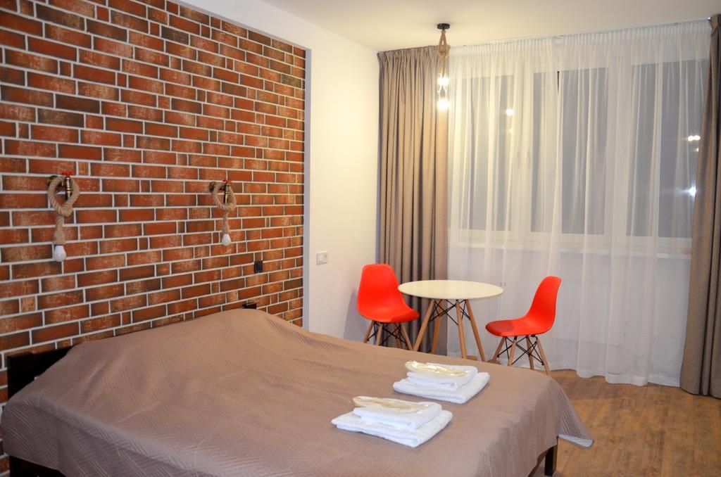 Sky Apartment Virmenska Kiev Exterior foto